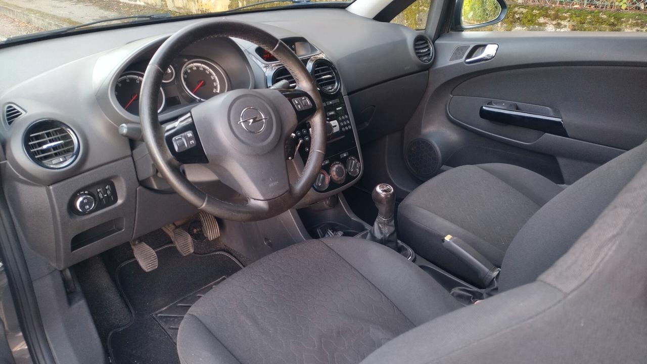 Opel Corsa 1.2 85CV 3 porte GPL-TECH Edition