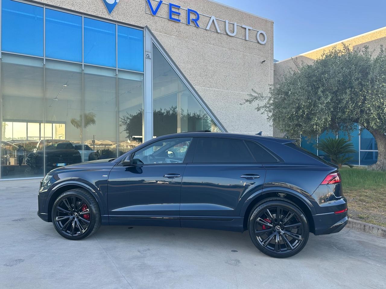 Audi Q8 tdi mhev Sline possibilità noleggio no scoring