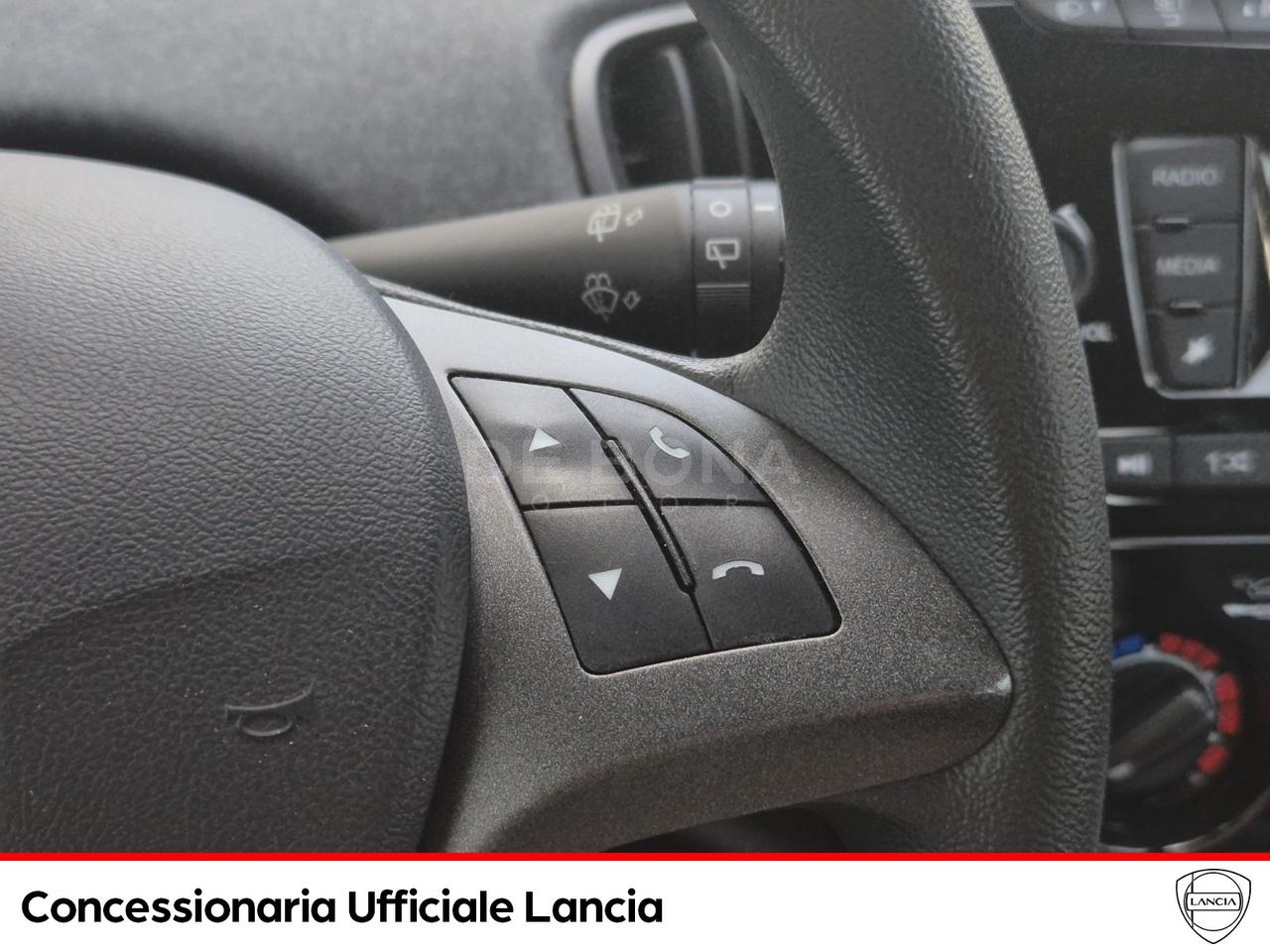 Lancia Ypsilon 1.0 firefly hybrid gold s&s 70cv