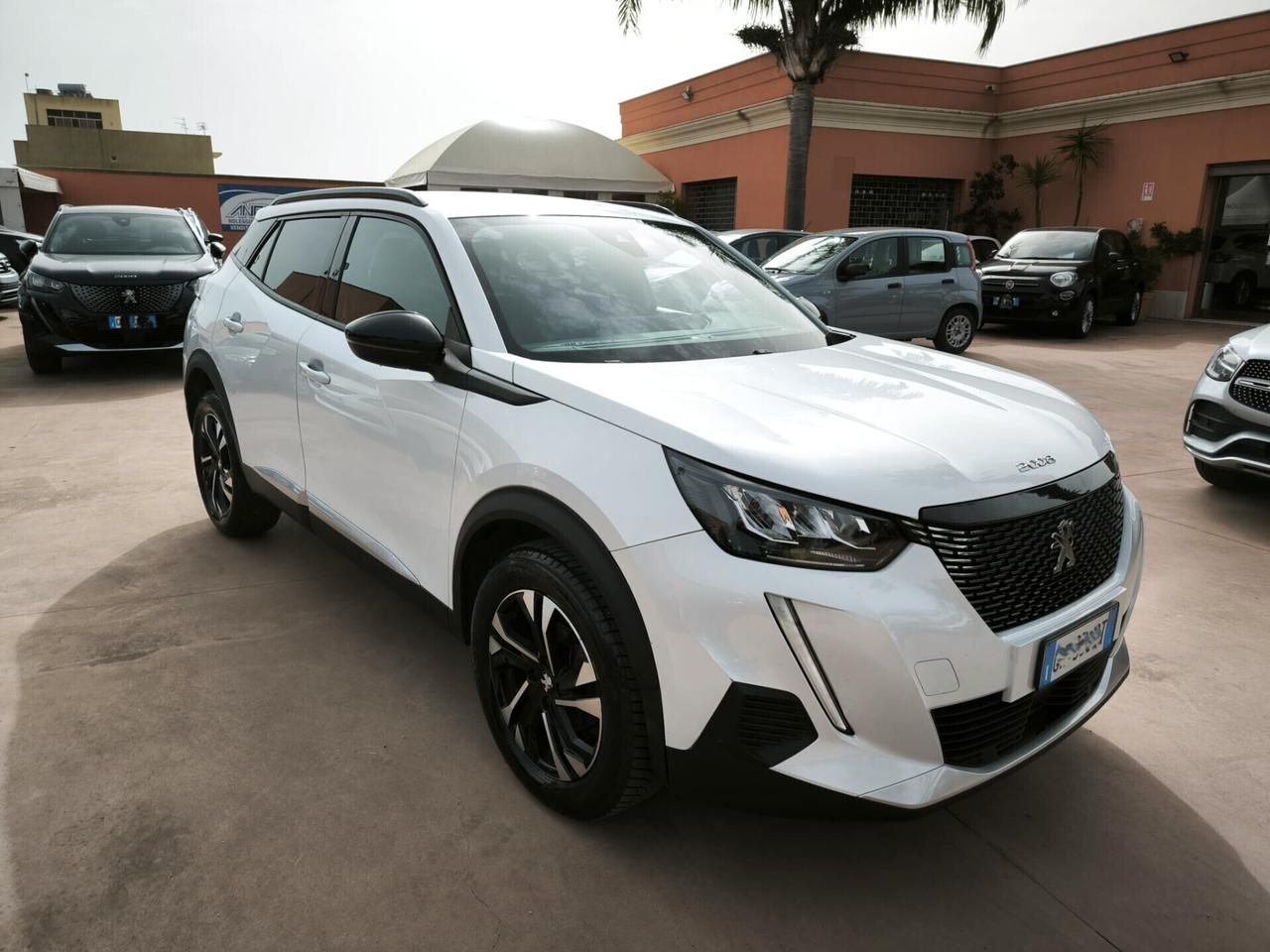 Peugeot 2008 PureTech 100 S&S Allure Pack