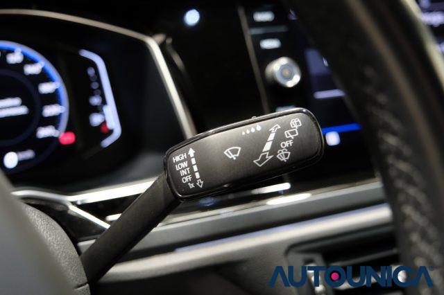 VOLKSWAGEN Taigo 1.0 TSI 110 CV DSG R-LINE TETTO PANORAMA