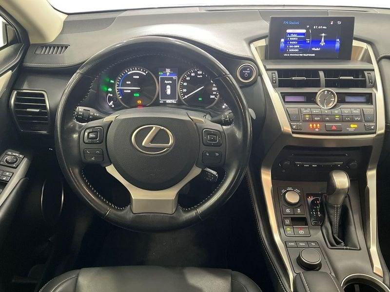 Lexus NX NX 300h 2.5 Executive 4wd cvt