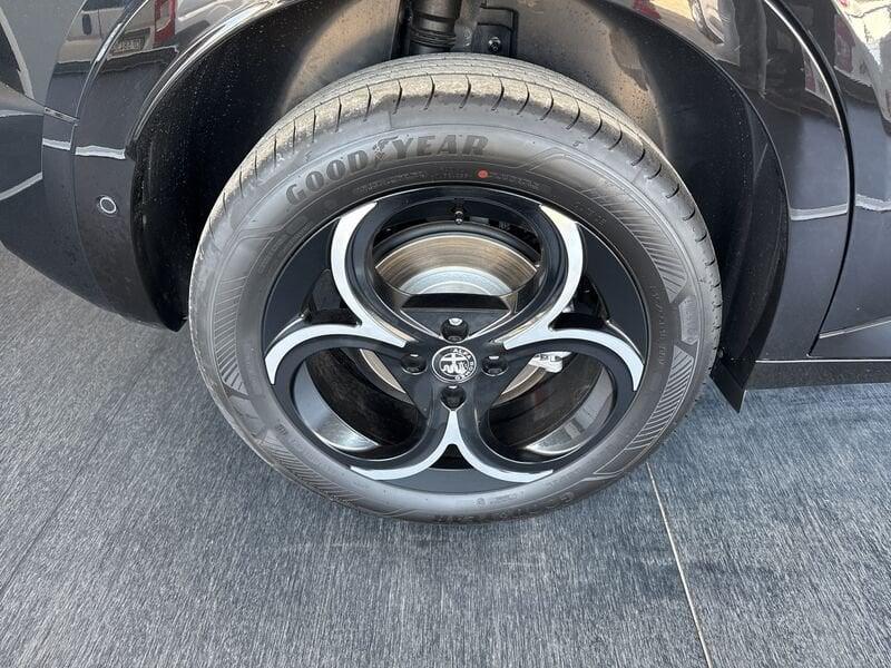 Alfa Romeo Junior 1.2 136 CV Hybrid eDCT6