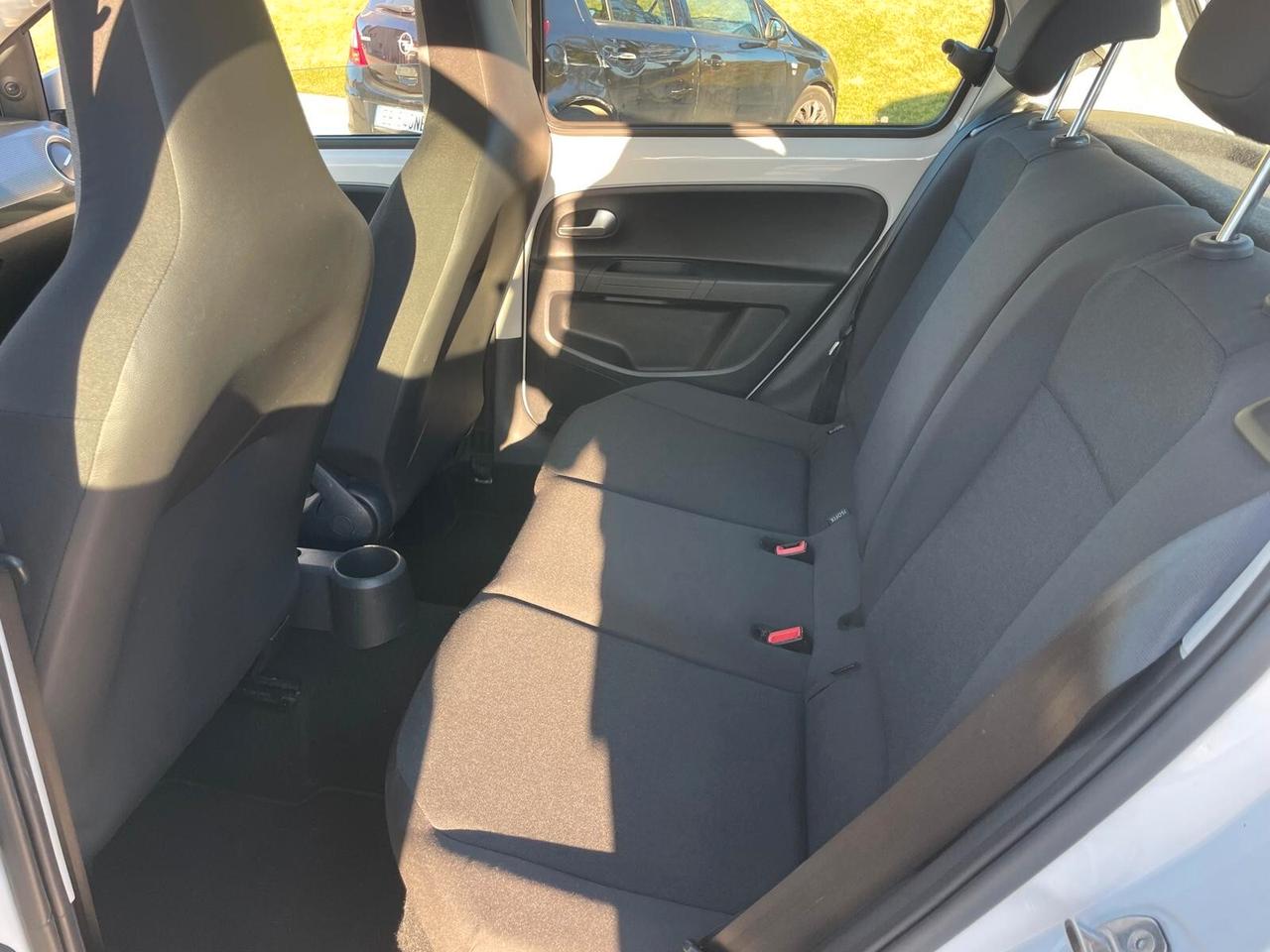 Volkswagen up! 1.0 5p. take