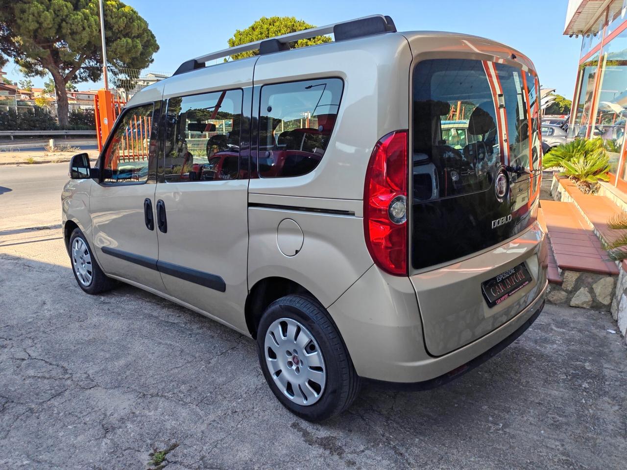 Fiat Dobló 1,6 diesel 10/2014 Cv90 POSTI 7
