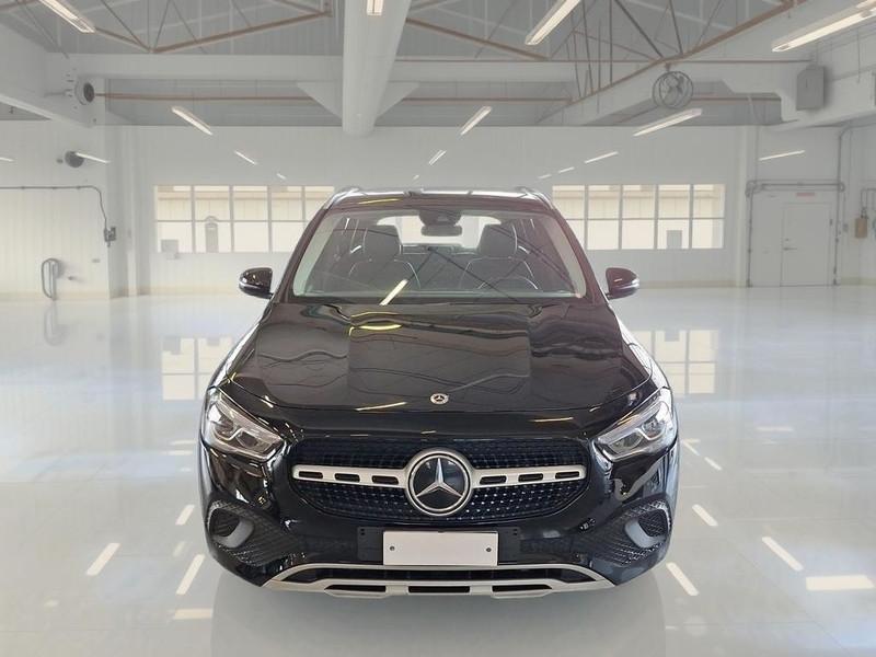 MERCEDES-BENZ GLA 200 d Automatic Business Extra