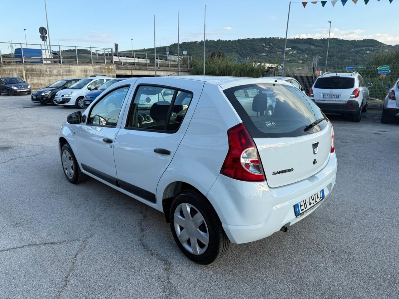 Dacia Sandero 1.2 16V GPL 75CV