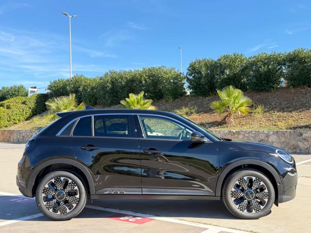 FIAT 600 KM0 LA PRIMA 100CV+CARPLAY WI-FI+18''+RCAM+2PDC