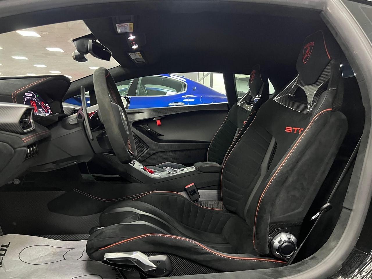 Lamborghini Huracn STO Coupe 5.2 V10