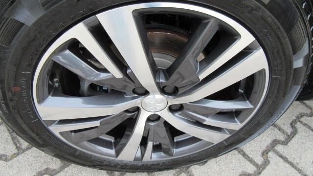Peugeot 3008 BlueHDi 130 Stop&Start EAT8 SW ALLURE PACK