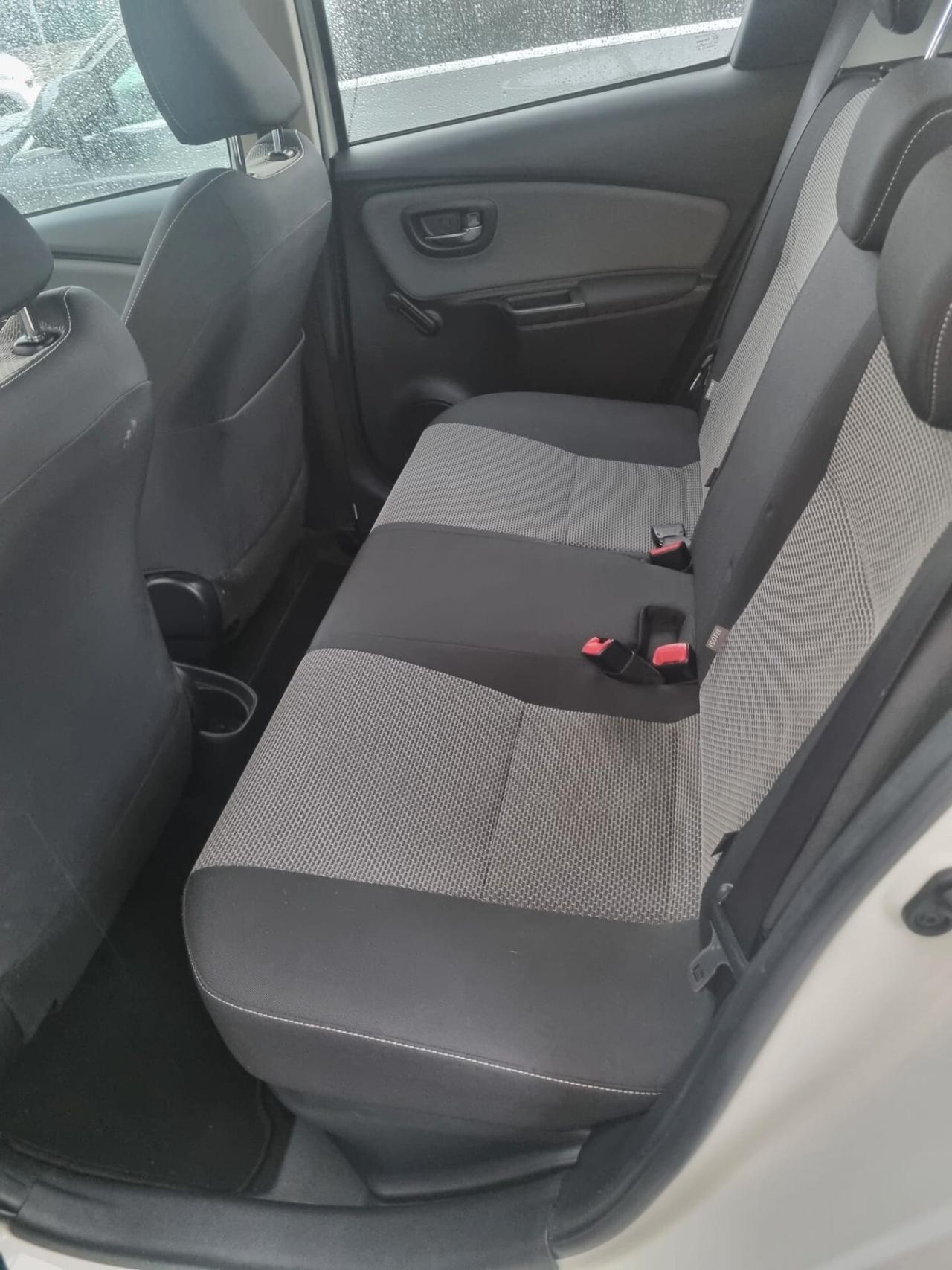 Toyota Yaris 1.5 HYBRID 5P ACTIVE