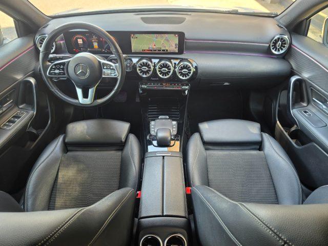 MERCEDES-BENZ A 200 d Automatic LED Ambient 64 MBux Navi NIGHT Pack 18