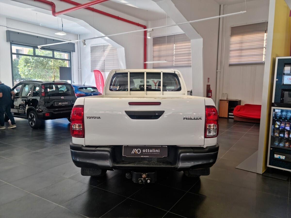 Toyota Hilux 2.4 D-4D 4WD AZIENDALE GARANZIA 5 ANNI