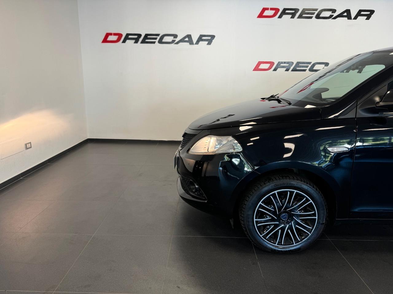Lancia Ypsilon 1.2 69 CV 5 porte S&S Gold NEOPATENTATI