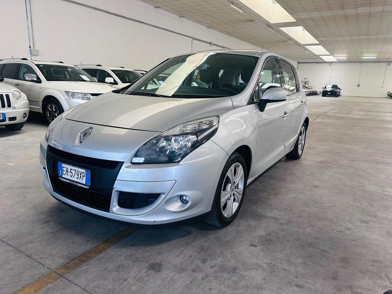 Renault Scenic Scénic X-Mod 1.5 dCi 110CV Luxe