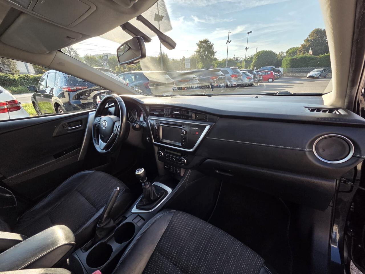 Toyota Auris 1.4 D-4D Lounge TOURING SPORT