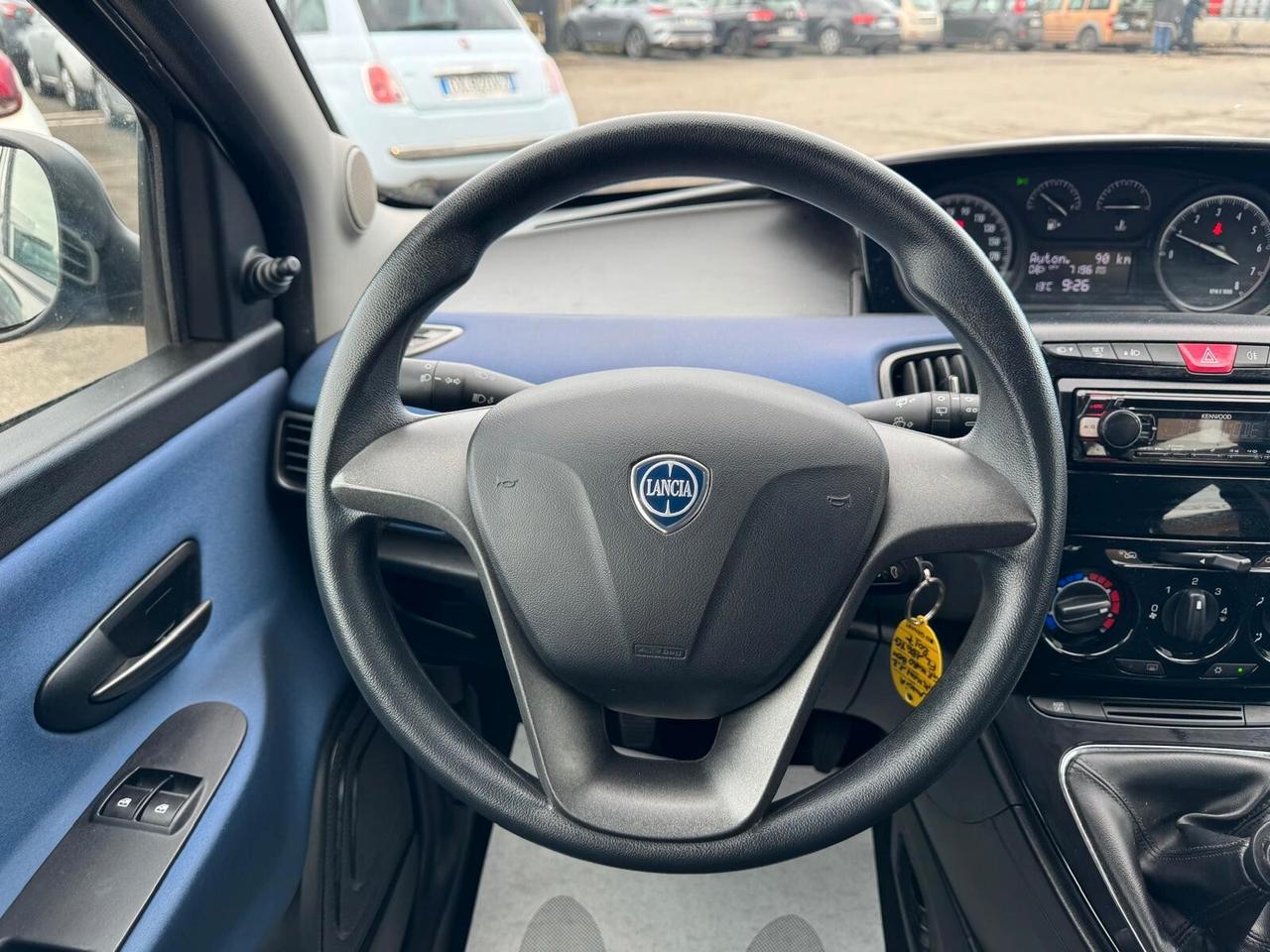 Lancia Ypsilon 1.2 BENZ NEOPTENTATI 2017