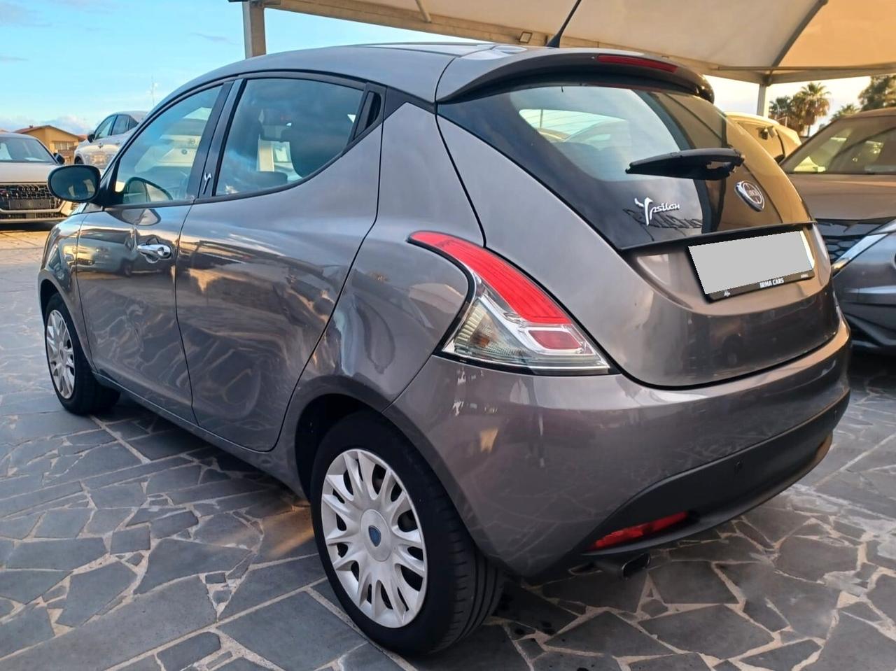 Lancia Ypsilon 1.2 69 CV 5 porte S&S Platinum