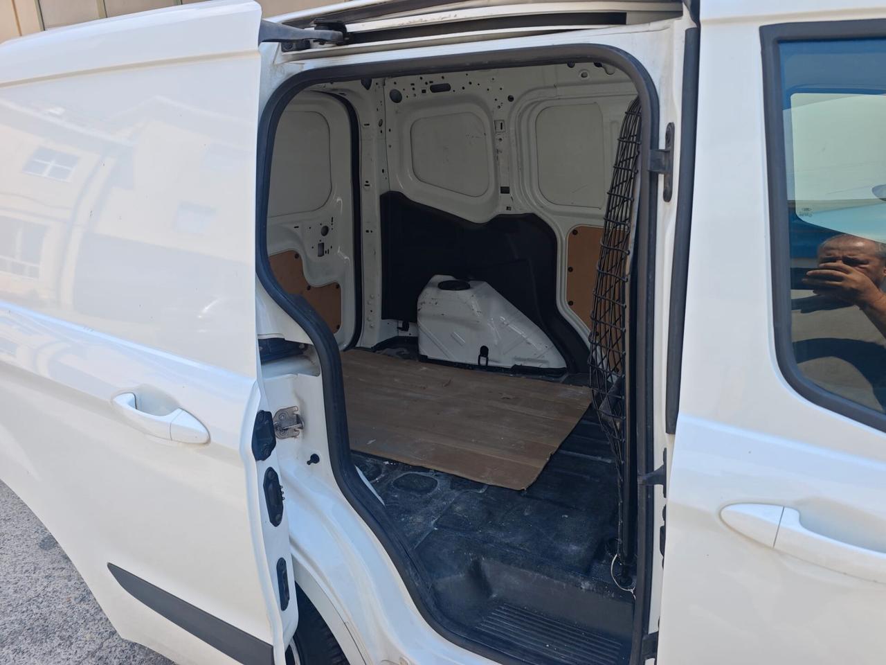 Ford Transit Courier - 2014