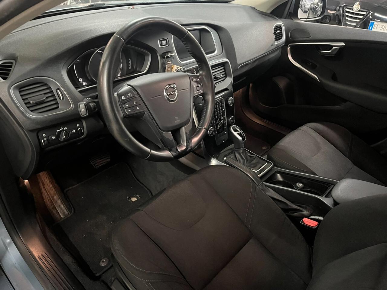 Volvo V40 D2 cambio automatica EURO 6