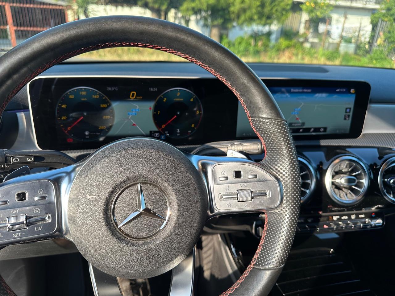 Mercedes-benz A 180 d Amg premium da vetrina