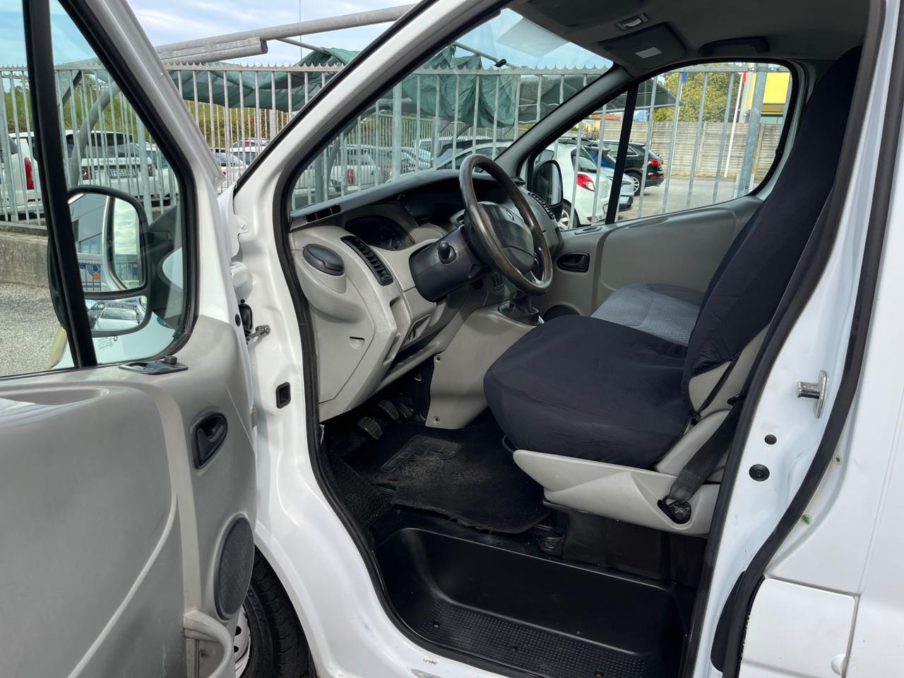 Renault Trafic 2.0DCI 115cv Passo Lungo L2H1 IVA ESPOSTA