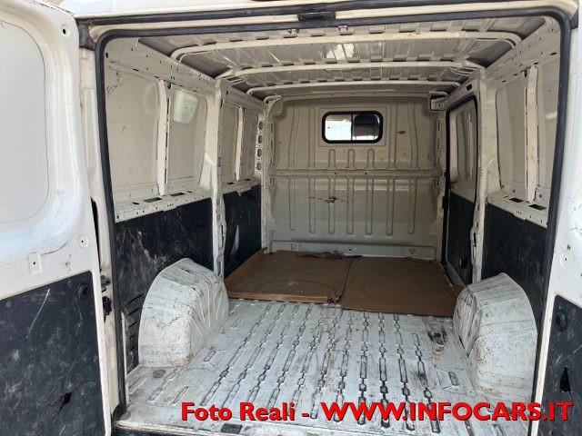 PEUGEOT Boxer 330 2.0 BlueHDi 130CV PC-TN Furgone