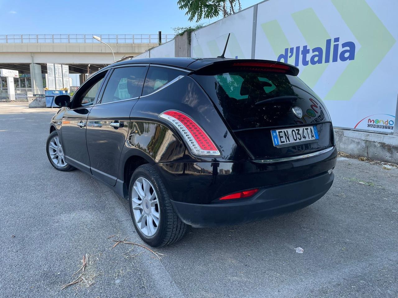 Lancia Delta 1.6 MJT cambio automatico