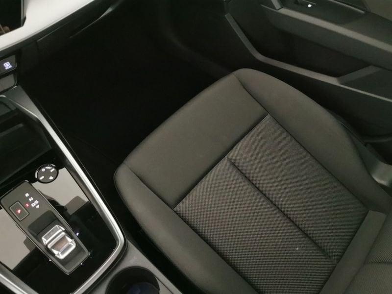 Audi A3 Sportback 30 1.0 tfsi mhev Business s-tronic
