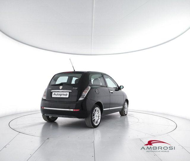 LANCIA Ypsilon 1.3 MJT 90 CV Oro Giallo - PER OPERATORI DEL SETTO