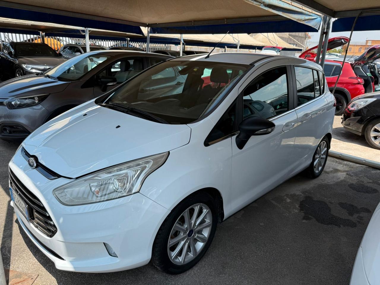 Ford B-Max 1.5 TDCi 95 CV Business Titanium
