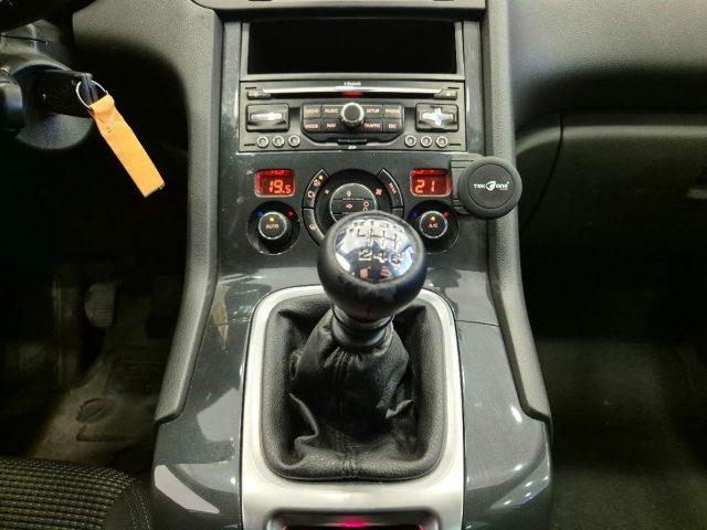 PEUGEOT 5008 2.0 HDi 150CV 5 posti - Bluetooth - Sens. Post.