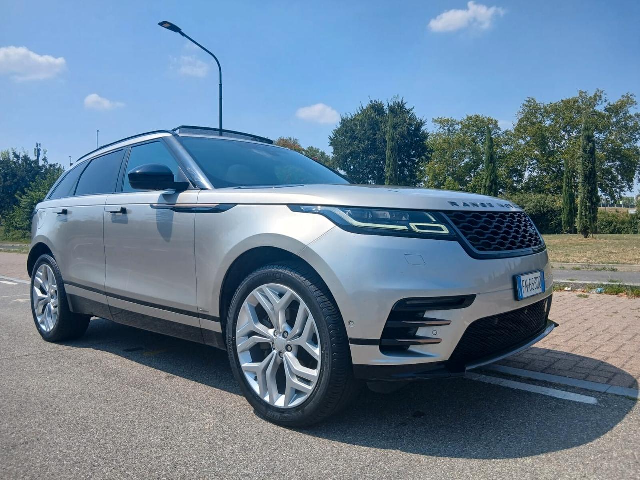 Land Rover Range Velar 2.0 TD4 180 CV R-Dynamic HSE