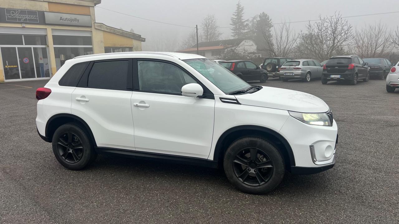 Suzuki Vitara 1.4 Hybrid Top
