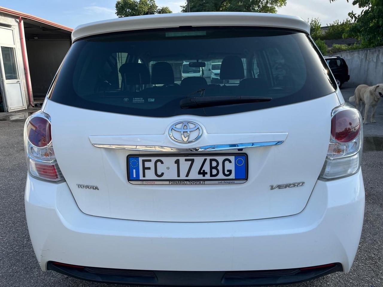 Toyota verso 1.6 D-4D- km 140000-12/2015