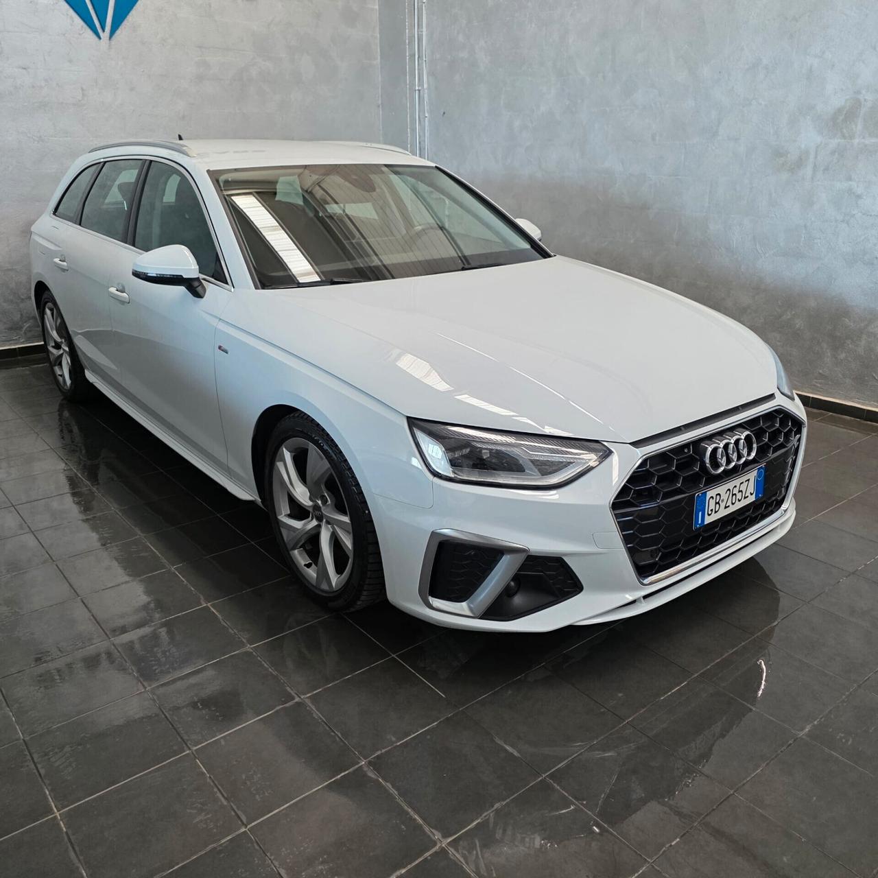 Audi A4 Avant 35 TDI/163 CV S tronic line edition