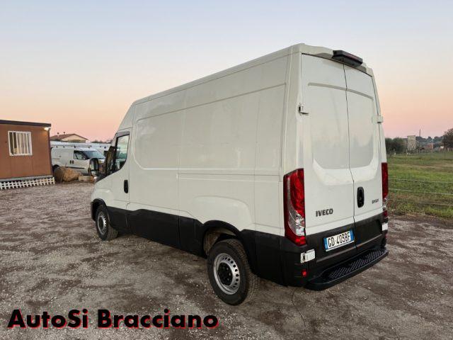IVECO Daily 33S12V 2.3 Furgone OTTIMO STATO