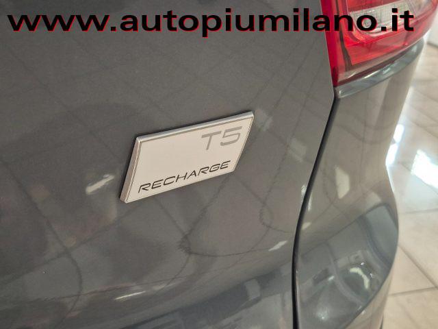 VOLVO XC40 T5 Recharge Plug-in Hybrid Inscription