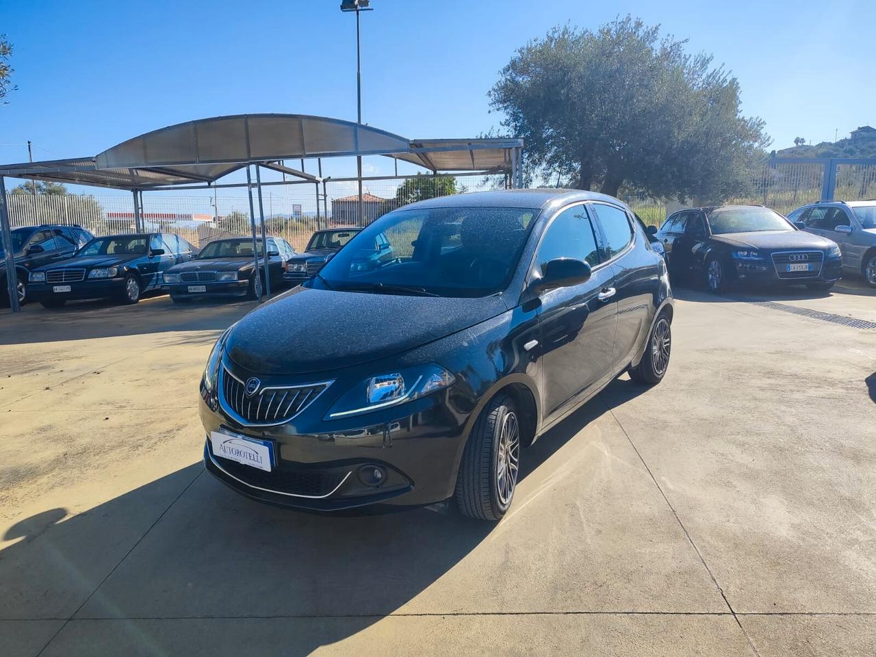 Lancia Ypsilon 1.0 FireFly 5 porte S&S Hybrid Gold