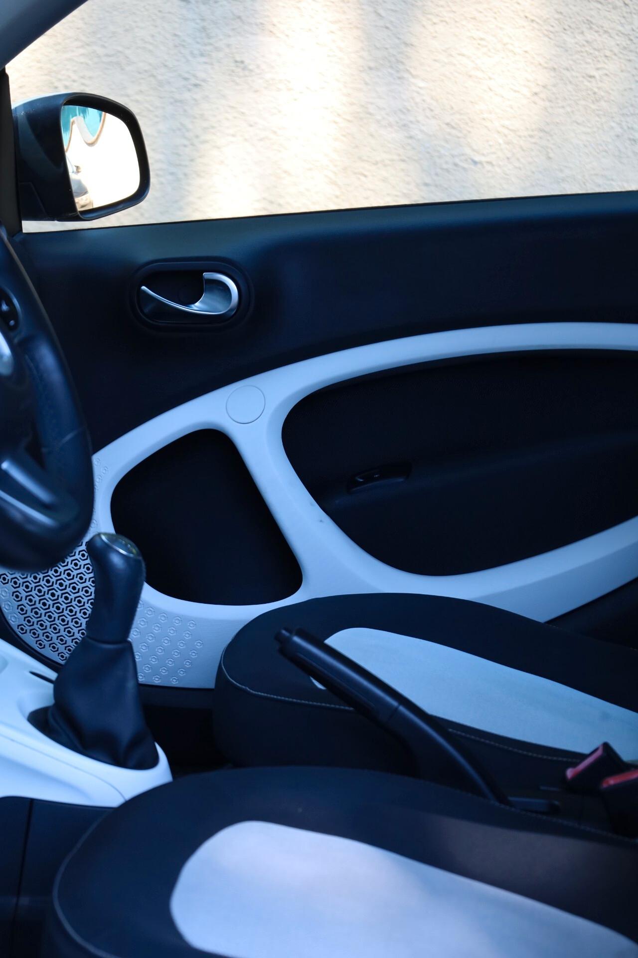 Smart ForTwo 1000 62 kW coupé passion 1.0 MANUALE
