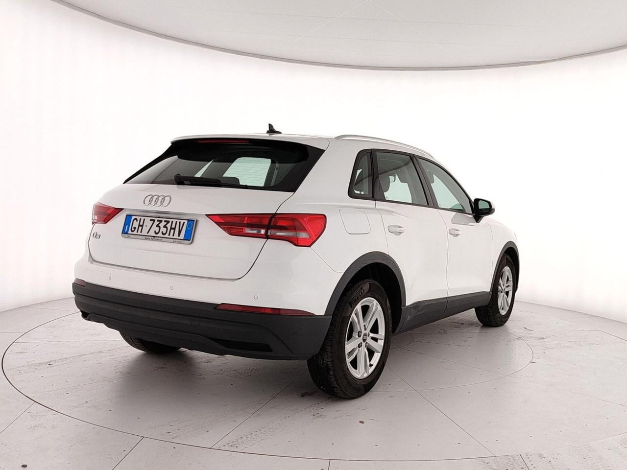 Audi Q3 35 TDI S tronic Business