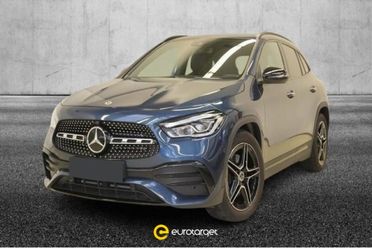 MERCEDES-BENZ GLA 200 Automatic Premium