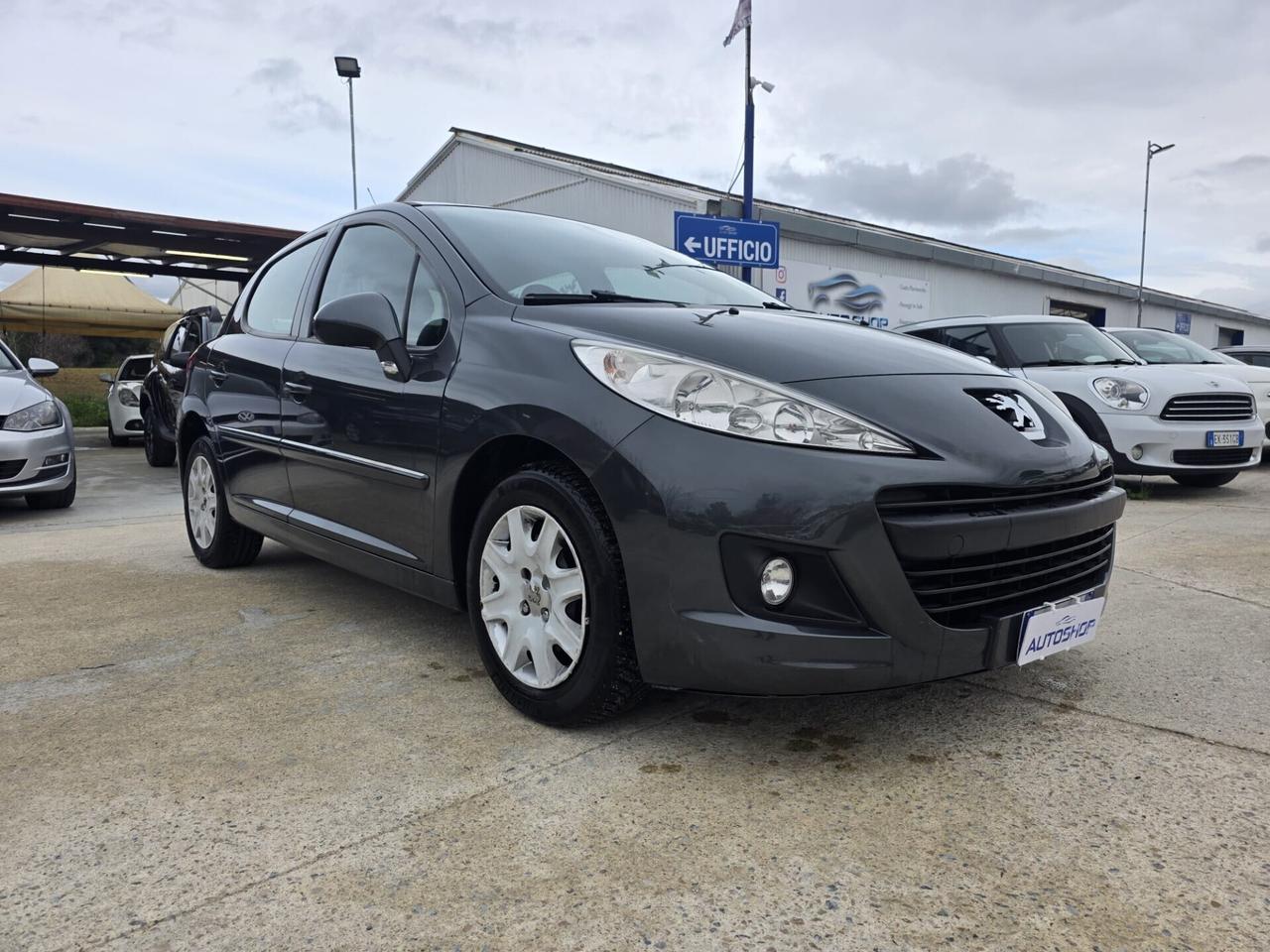 Peugeot 207 1.4 8V 75CV 5p. Active