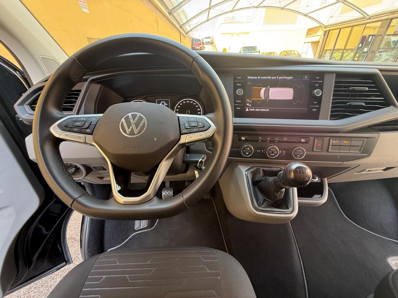 Volkswagen Caravelle 2.0 TDI 150CV "PASSO LUNGO-IVA ESPOSTA-KM 15000 !!!"