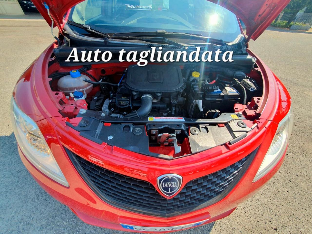 Lancia Ypsilon 1.0 FireFly 5 porte S&S Hybrid Ecochic Gold