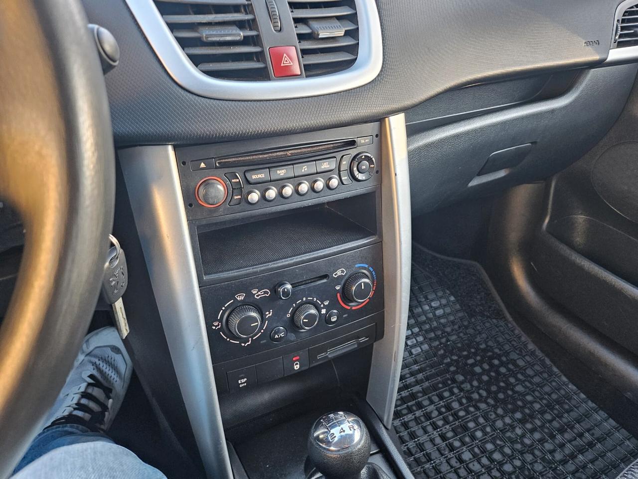 Peugeot 207 1.4 8V 75CV 3p. Energie