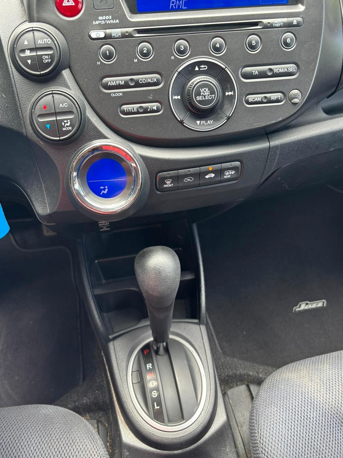Honda Jazz Hybrid 1.3 i-DSi i-VTEC OK Neopatentati