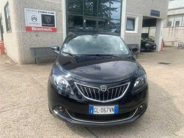 Lancia Ypsilon Gold Hybrid 1.0 FireFly