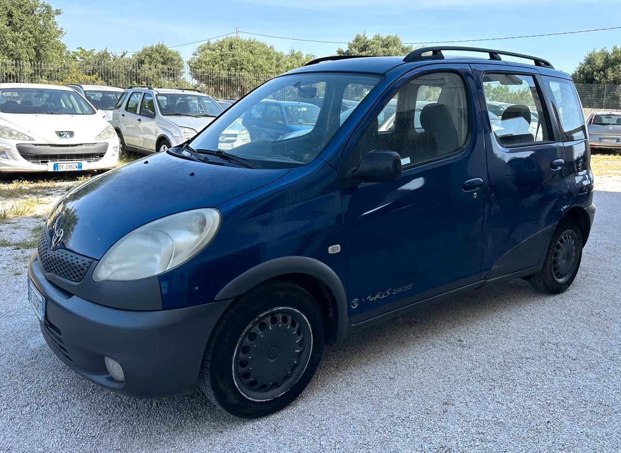 Toyota Yaris 1.4 TDi Cross GANCIO TRAINO