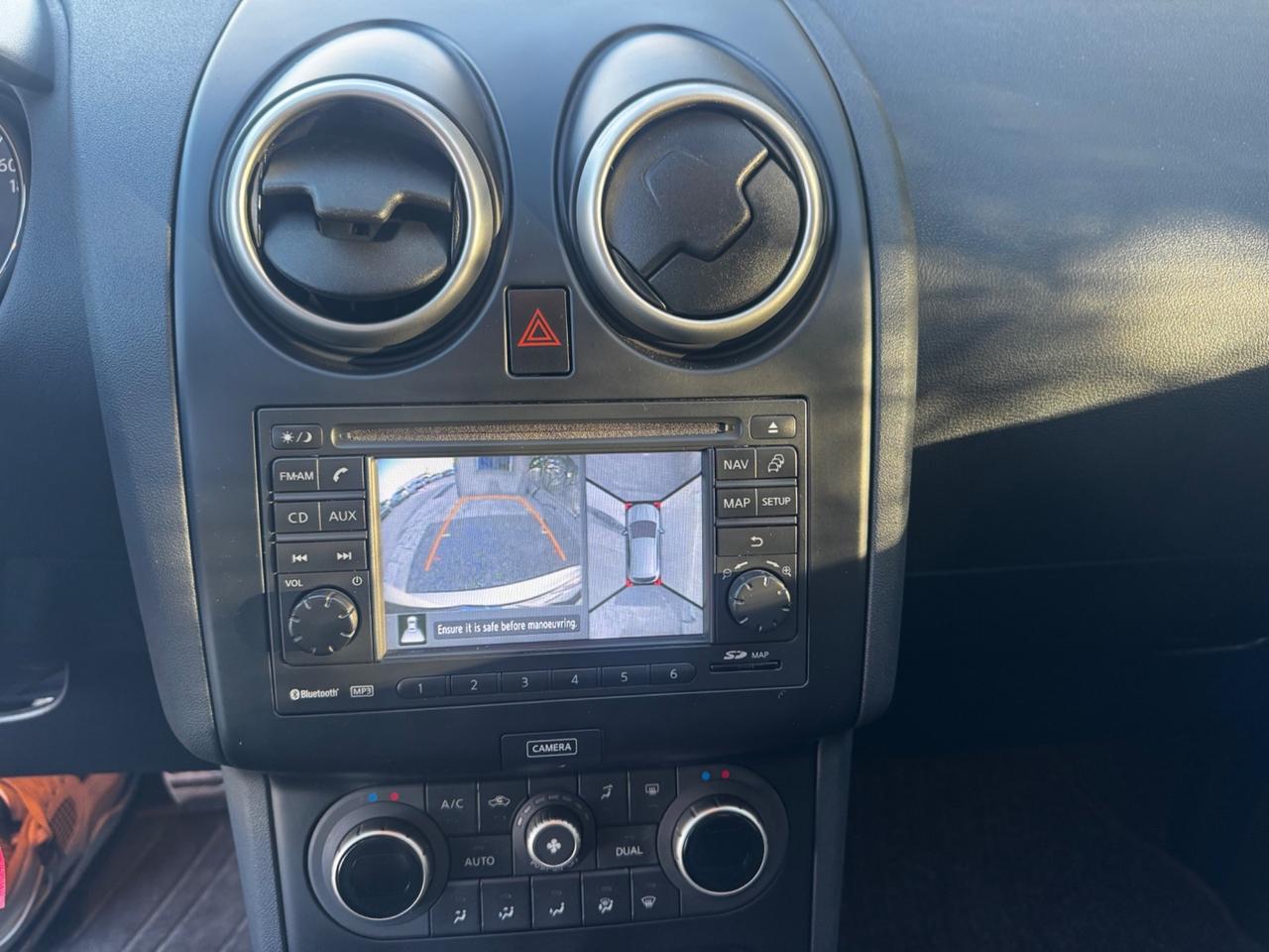 Nissan Qashqai 1.6 dCi DPF 360